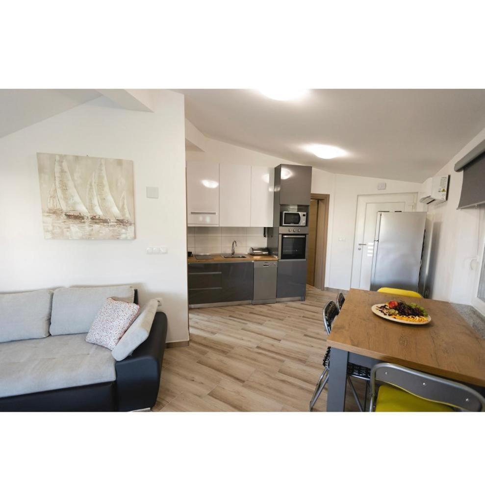 Apartmani Jedro シロ エクステリア 写真