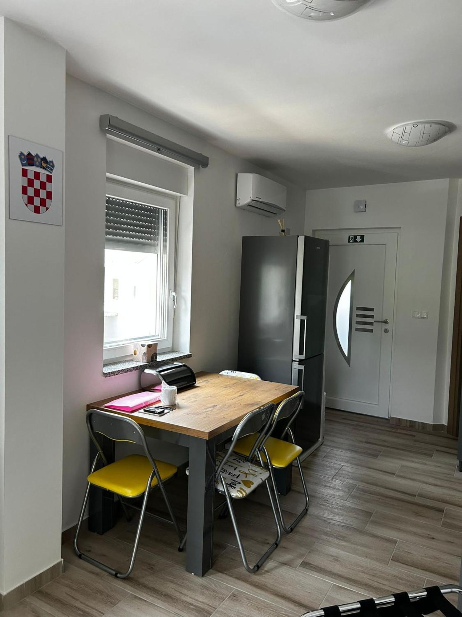 Apartmani Jedro シロ エクステリア 写真